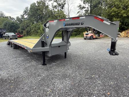 New 2026 Diamond C FMAX212 GOOSENECK TRAILER PACESETTER HYDRO JACK AND DOVE , DISC BRAKES, WIRELESS REMOTE