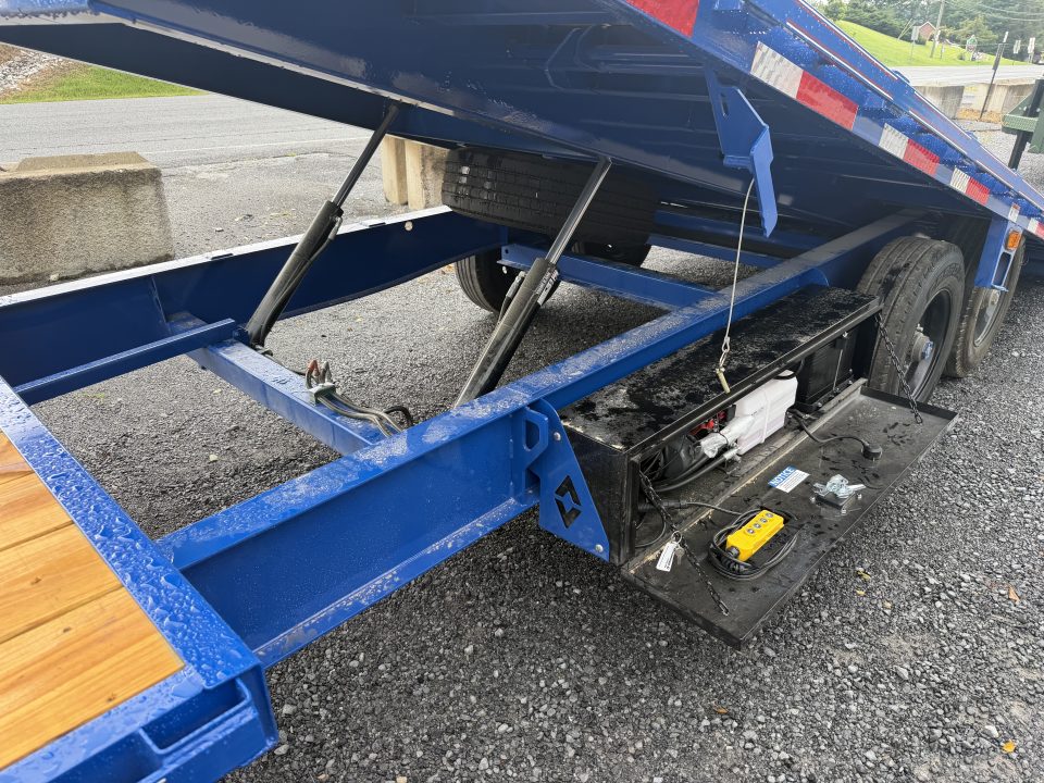 New 2026 Diamond C DET210 DECK OVER POWER TILT **ABS BRAKES** HYDRO JACK , SOLAR CHARGER,WIRELESS REMOTE