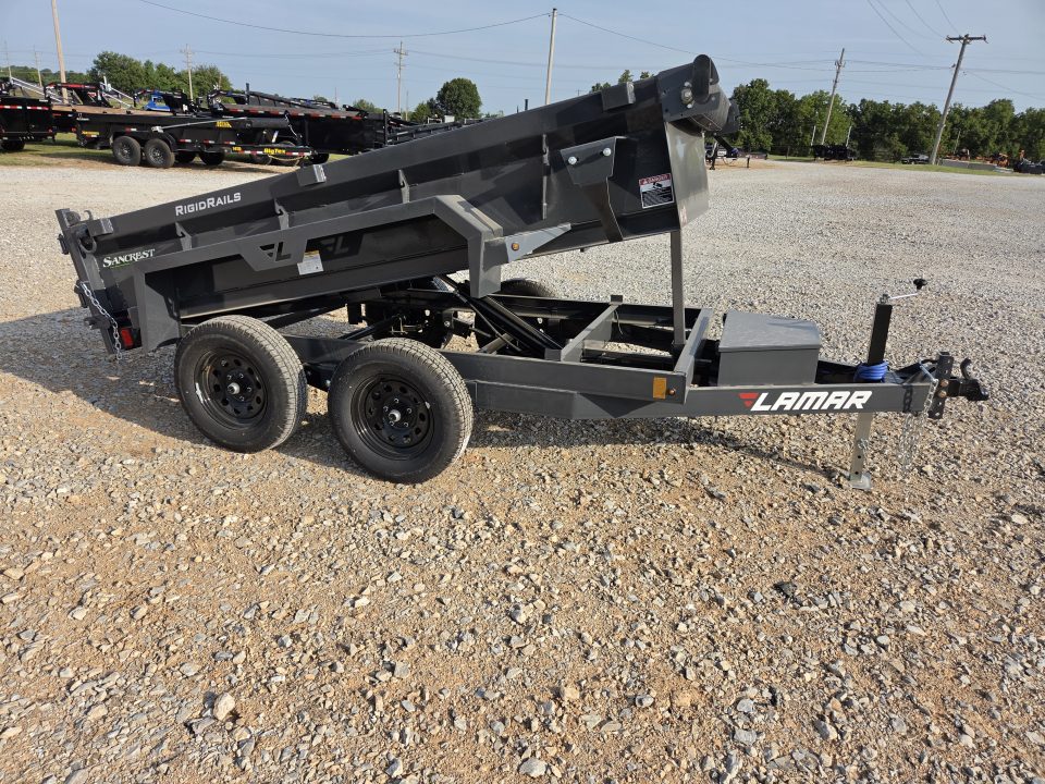 New 2027 Lamar 60X10 TANDEM 7K DUMP W/18" SIDES & SPREADER GATE