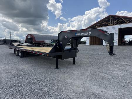 New 2027 Diamond C FMAX 212 HDT 32' Hydraulic Dovetail Gooseneck Equipment Trailer