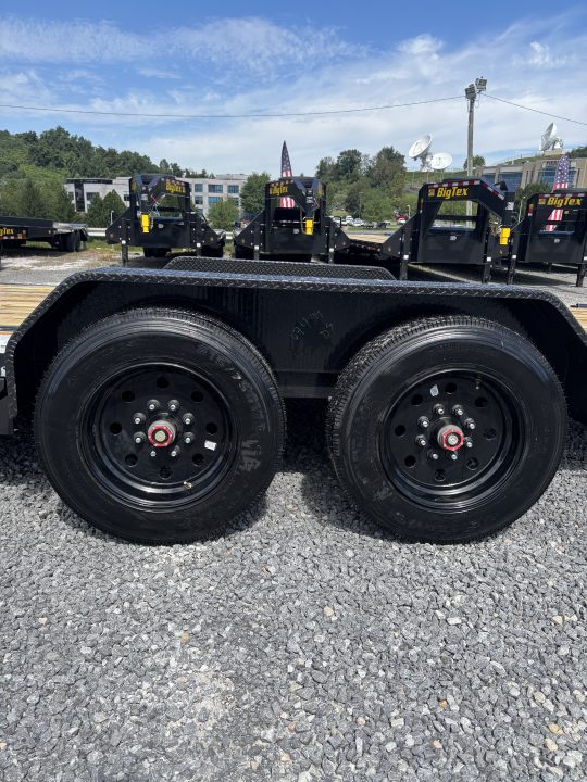 New 2027 Big Tex Trailers 83'x22 (16+6) 16TL Equipment Trailer