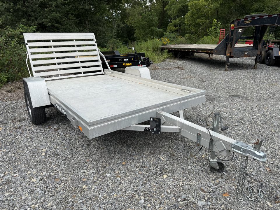 Used **USED** 2018 ALUMA 6810H - TAILGATE Utility Trailer