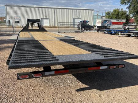 New 2027 Diamond C Trailers FMAX212 HDT 35X102 Gooseneck