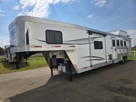New 2027 Merhow Stampede 4 Horse Sideload