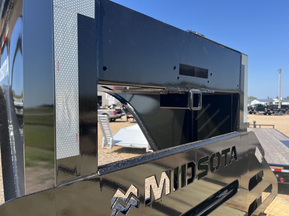 New 2027 Midsota 36' Gooseneck Hydraulic Tail Flatbed Trailer