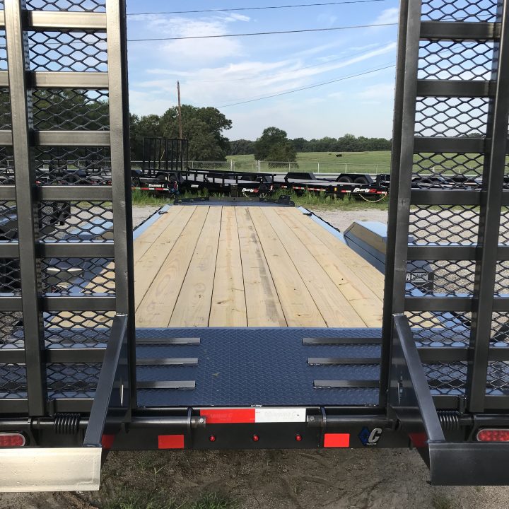New 2026 Diamond C Trailers 82x22LPX 210 Equipment Trailer