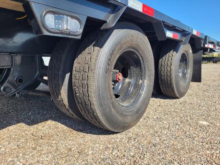 New 2027 Load Trail 102"X36' Gooseneck Hydraulic Dovetail Trailer