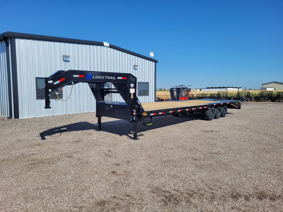 New 2027 Load Trail 102"x32' Gooseneck Triple Axle Deckover Trailer