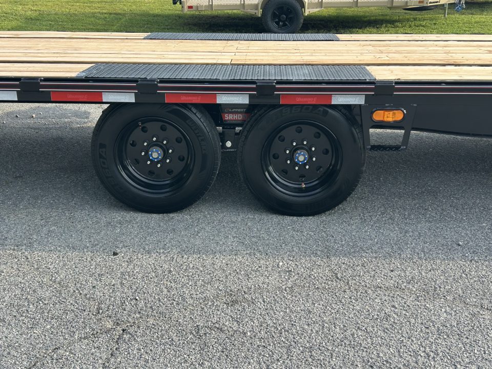 New 2027 Diamond C DET Tilt Trailer, 8.5x24 Full Tilt , Power up & Down, 8K Axles, #12,680 lbs