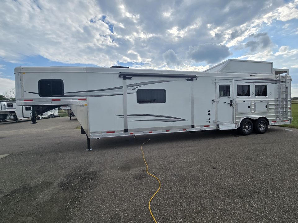 New 2027 Merhow Stampede 3 Horse