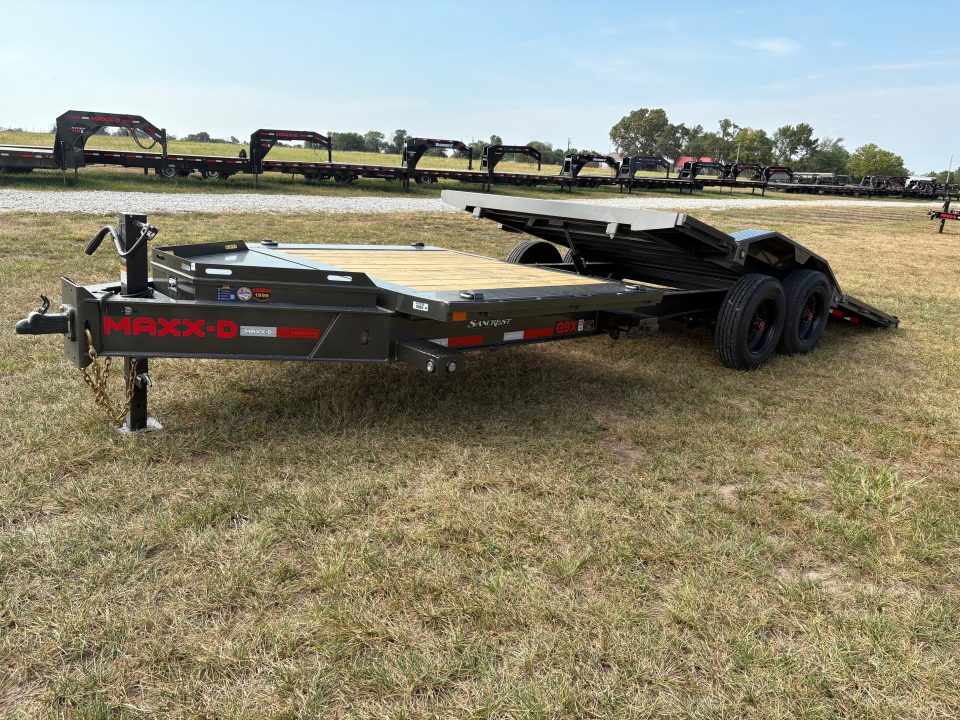New 2027 MAXX-D 102x22 Tandem 21k Gravity Tilt Trailer W/ Drive Over Fenders & 6' Stationary Deck