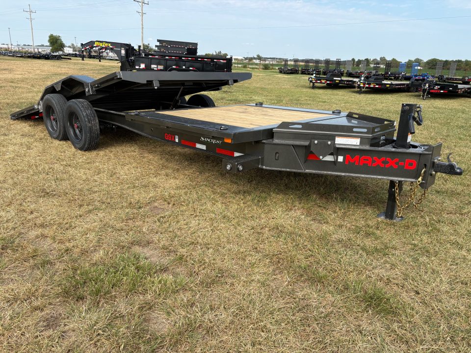 New 2027 MAXX-D 102x22 Tandem 21k Gravity Tilt Trailer W/ Drive Over Fenders & 6' Stationary Deck