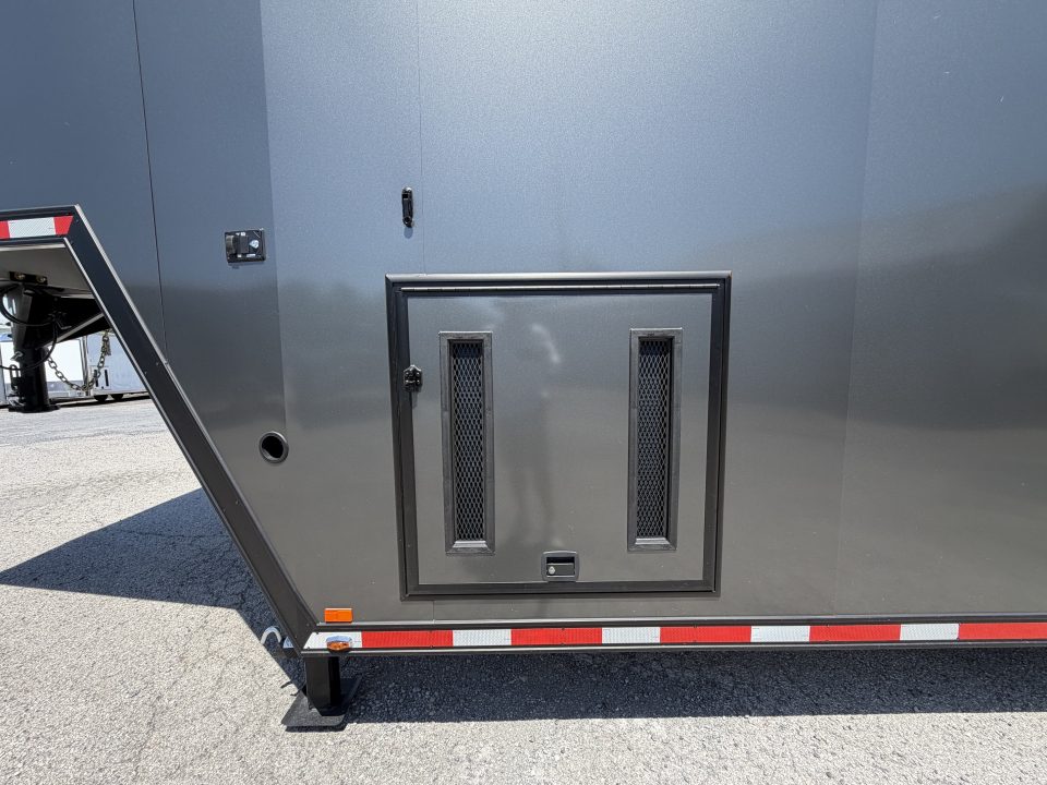 New 202 8.5X407 inTech GOOSENECK RACE TRAILER