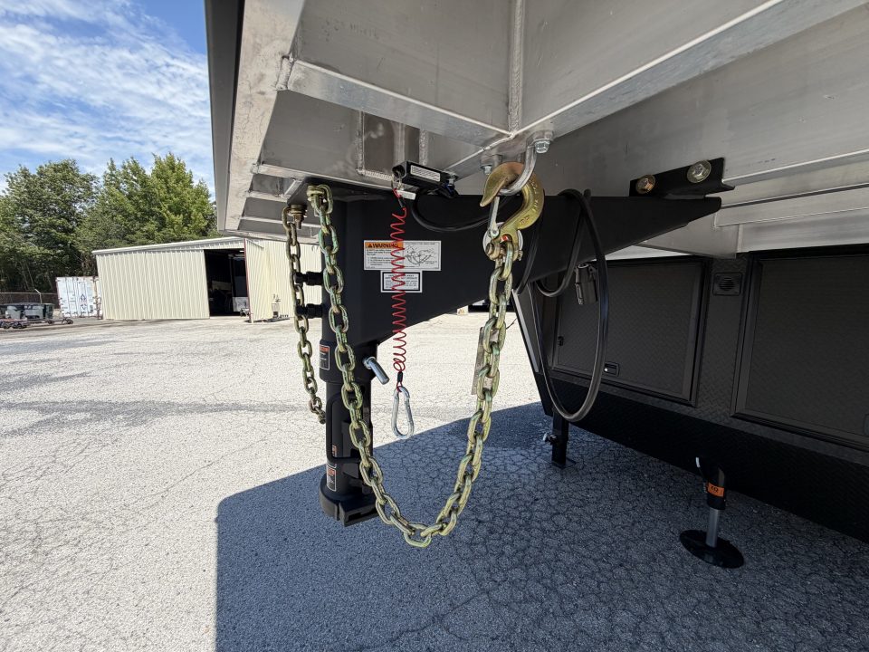 New 202 8.5X407 inTech GOOSENECK RACE TRAILER