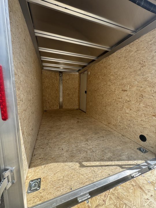 2027 E-Z Hauler photo 6