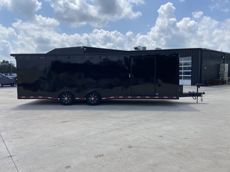 Used 2025 United UAT-8.5X28 Racing Trailer
