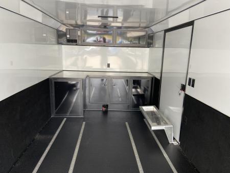 Used 2025 United UAT-8.5X28 Racing Trailer