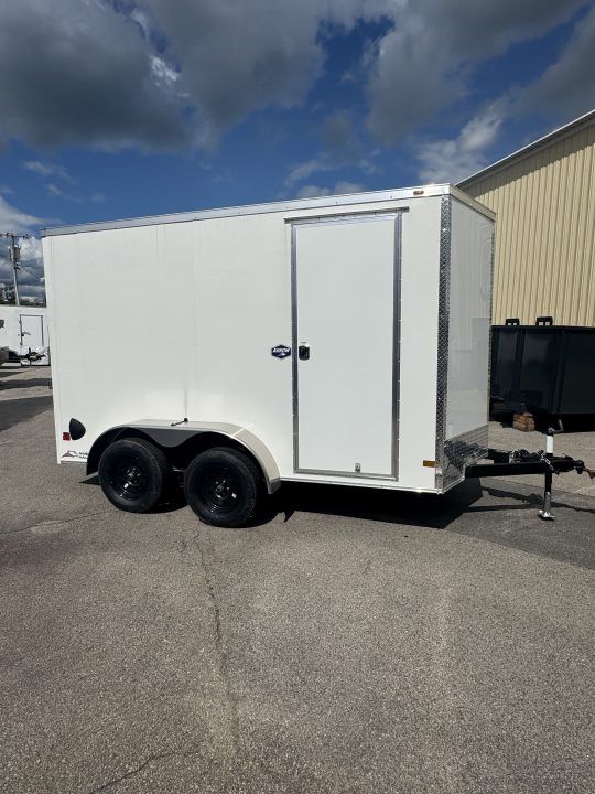 2027 American Hauler photo 2