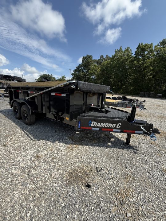New 2027 Diamond C LPT 207 14’ Dump Trailer, PACESETTER EDITION, HYD JACK, HEAVY FENDERS, 32” FENDERS