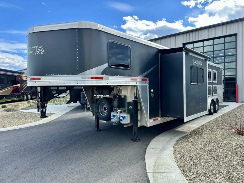 2021 Lakota COLT