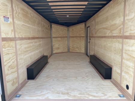 New United UJ-8.5X18 Cargo Enclosed Trailer