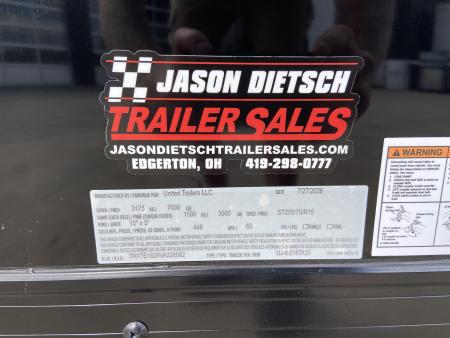 New United UJ-8.5X18 Cargo Enclosed Trailer