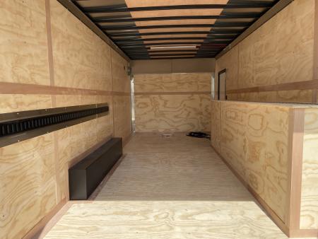New United Trailers UXT-8.5X20 Contractor