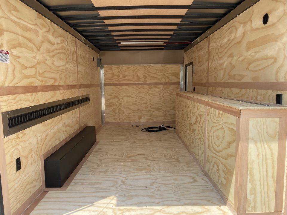 New United Trailers UXT-8.5X16 Contractor