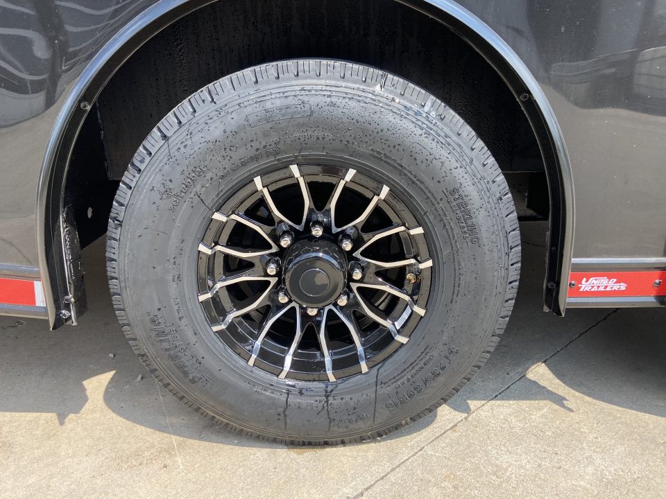New United Trailers UXT-8.5X16 Contractor