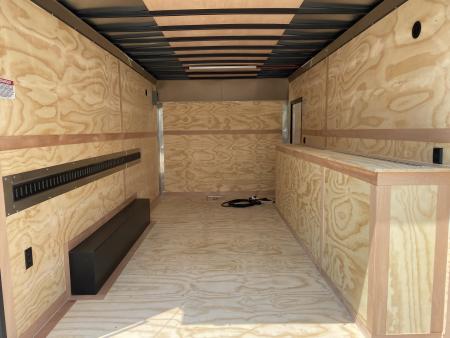 New United Trailers UXT-8.5X16 Contractor