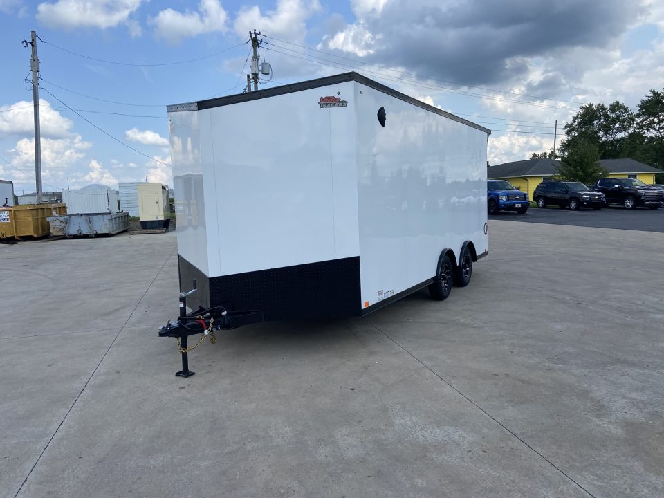 New United UJ-8.5X18 Cargo Enclosed Trailer
