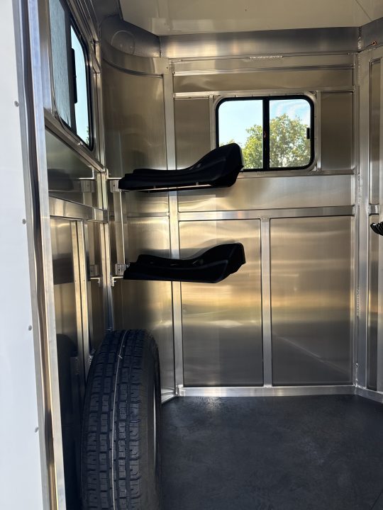 New 2027 Adam 2 Horse Straightload JuLite Bumper Pull Horse Trailer