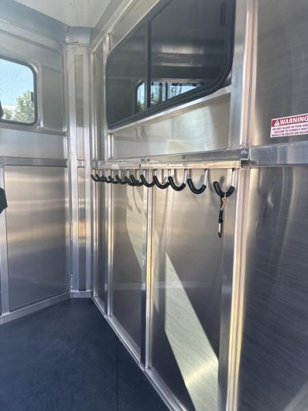 New 2027 Adam 2 Horse Straightload JuLite Bumper Pull Horse Trailer