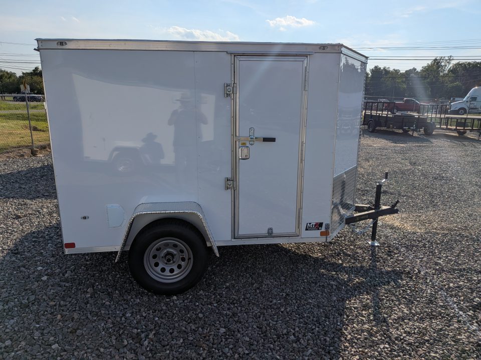 2027 Covered Wagon photo 2