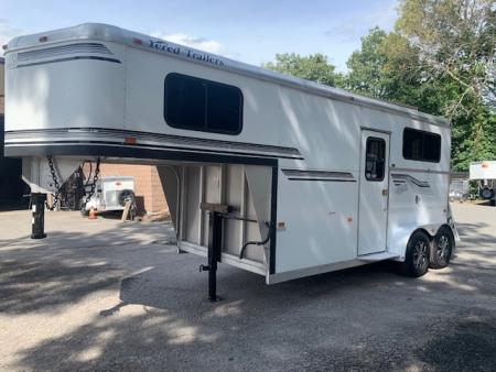 Used 2013 Kingston Trailers 2h GN D/Room Horse Trailer