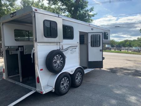 Used 2013 Kingston Trailers 2h GN D/Room Horse Trailer