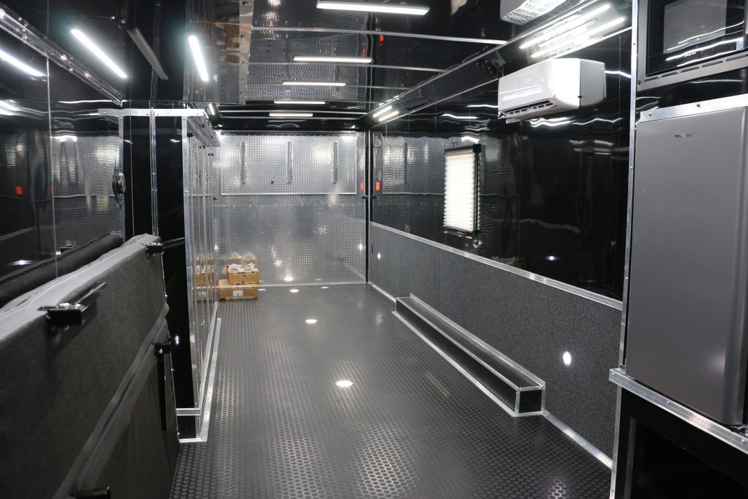New 2026 Cargo Mate 8.5 X 44 ELIMINATOR SS RACE TRAILER W/ BATH, BED AND MUCH MORE
