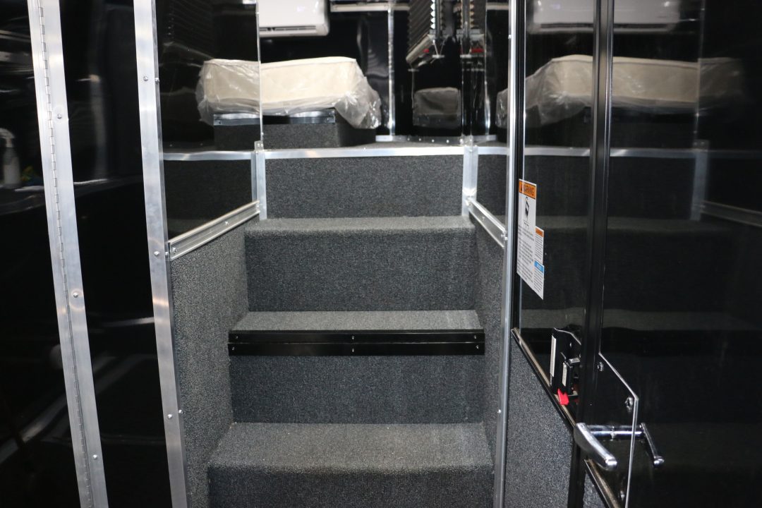 New 2026 Cargo Mate 8.5 X 44 ELIMINATOR SS RACE TRAILER W/ BATH, BED AND MUCH MORE