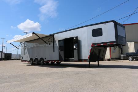 New 2026 Cargo Mate 8.5 X 44 ELIMINATOR SS RACE TRAILER W/ BATH, BED AND MUCH MORE