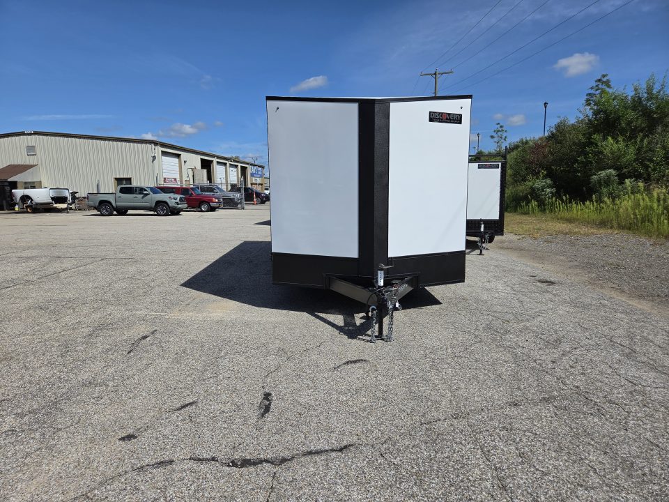 New 2027 Discovery Trailers Car Hauler ET 8.5x20 10k Enclosed Car Hauler #31454 Car / Racing Trailer