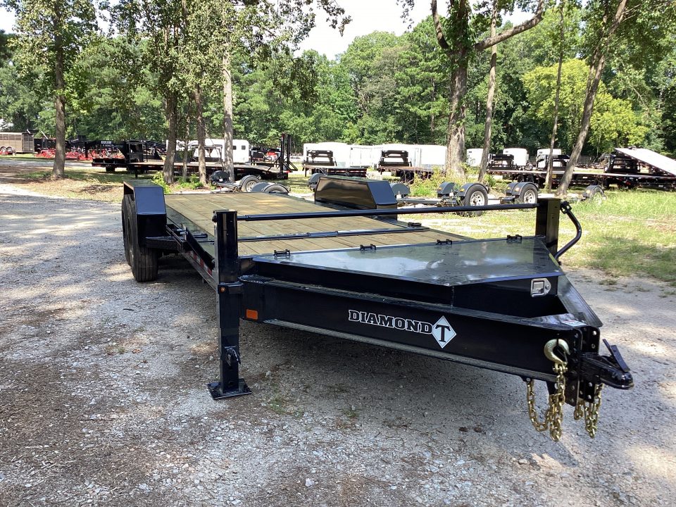 New 2027 Diamond T 8320HDSKP Tilt Trailer