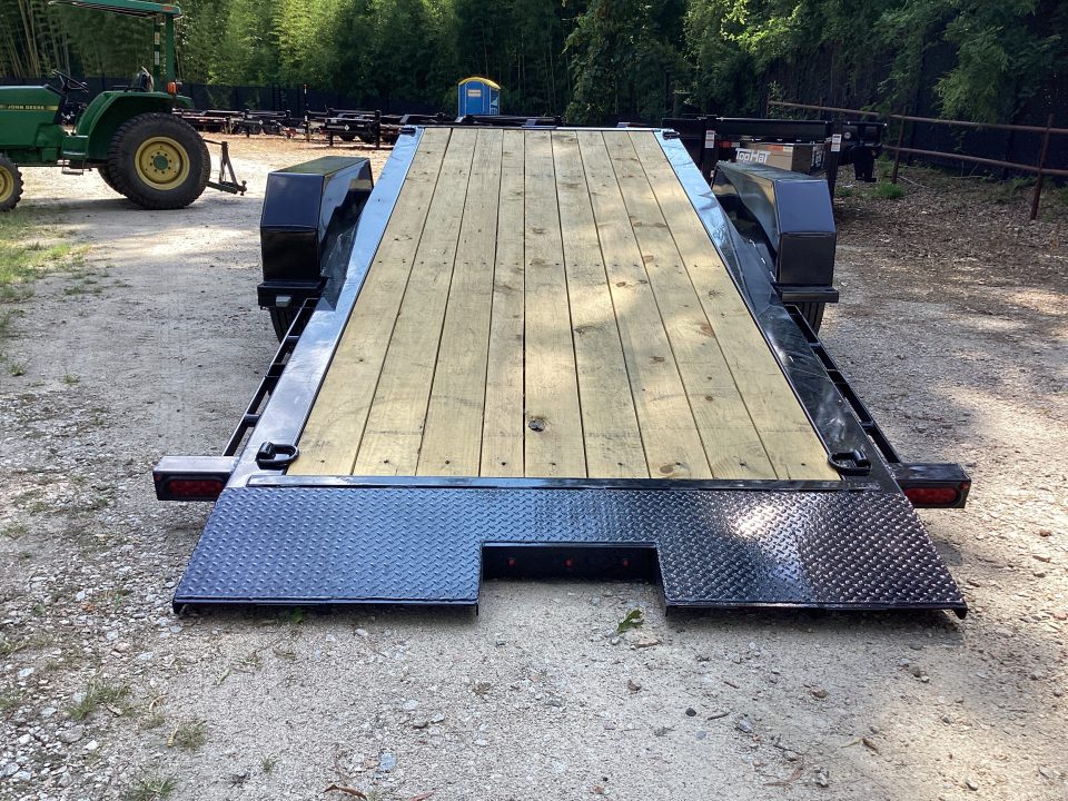 New 2027 Diamond T 8320HDSKP Tilt Trailer