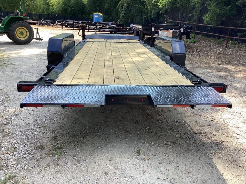 New 2027 Diamond T 8320HDSKP Tilt Trailer