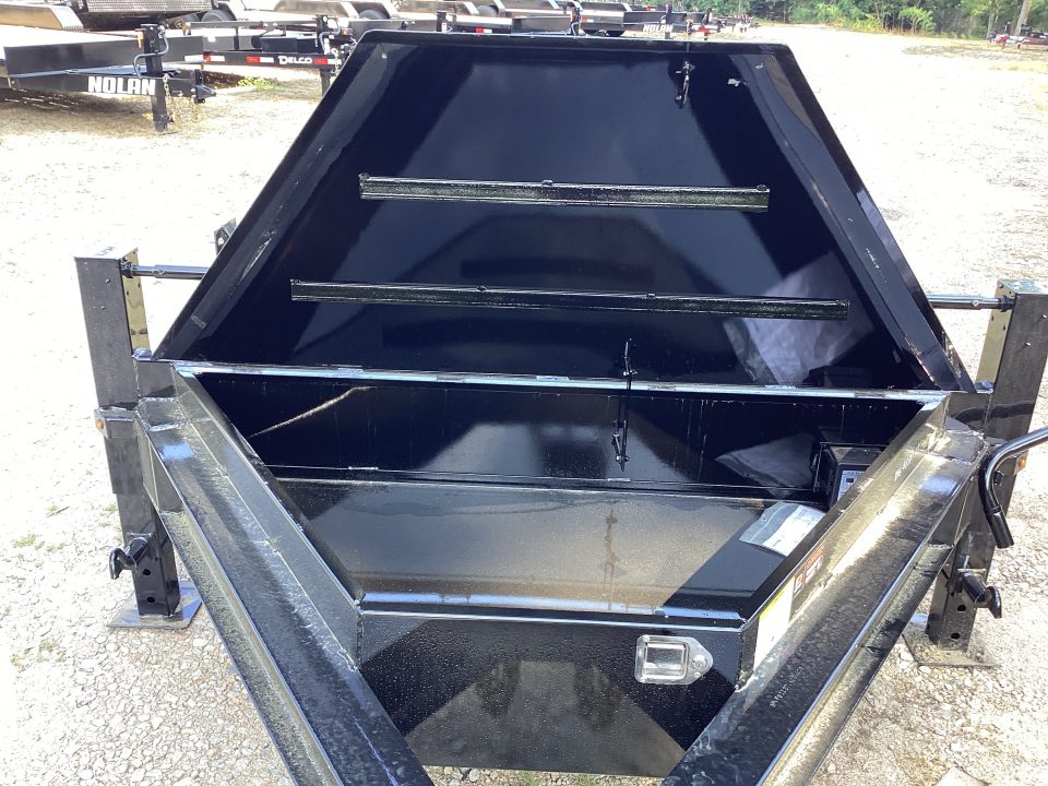 New 2027 Diamond T 8322HDSKP Tilt Trailer