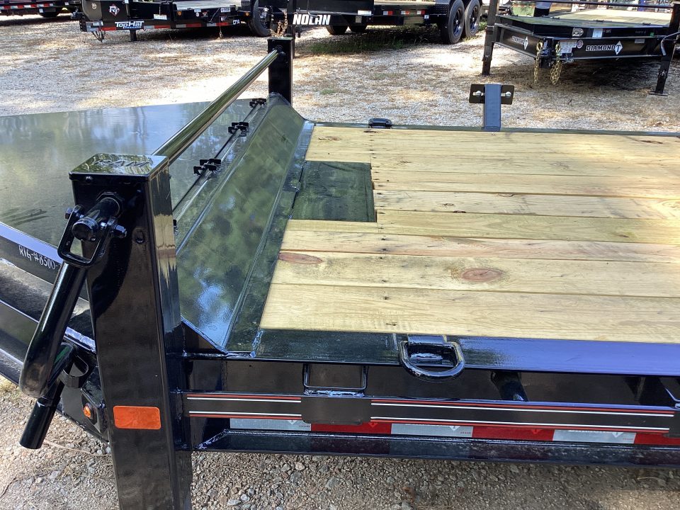 New 2027 Diamond T 8322HDSKP Tilt Trailer