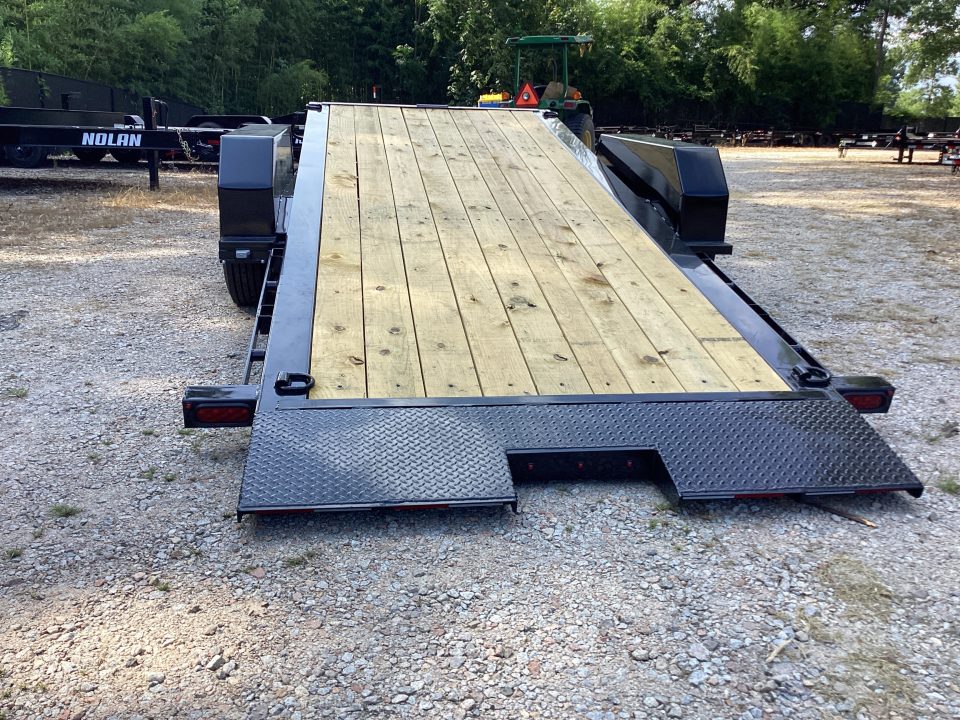 New 2027 Diamond T 8322HDSKP Tilt Trailer