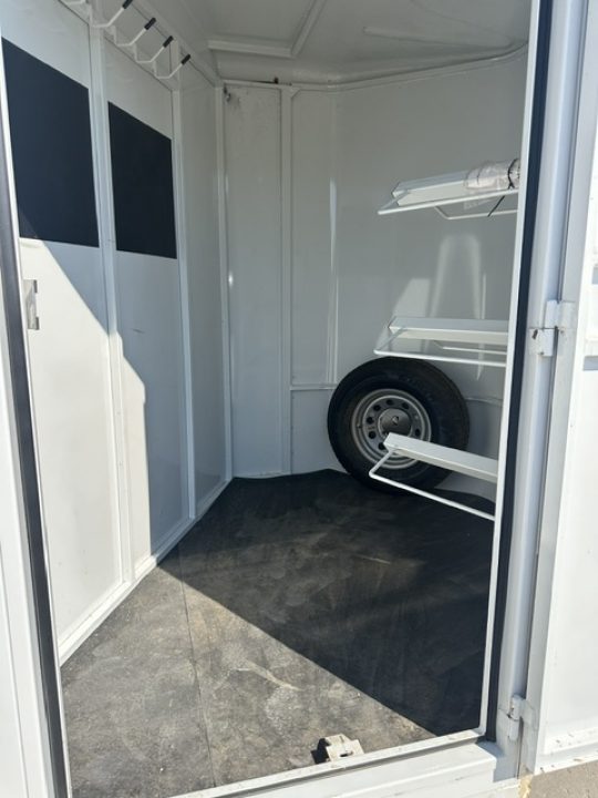 Used 2025 Titan 14' Primo