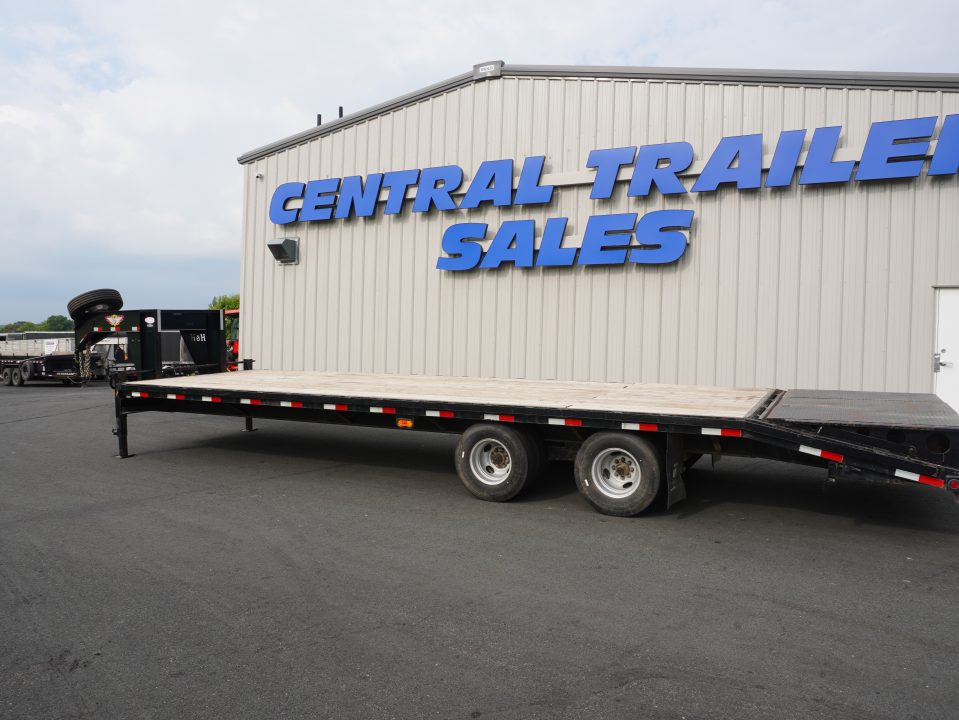 Used 2007 H&H Trailers 8.5x30 Gooseneck Deckover Trailer