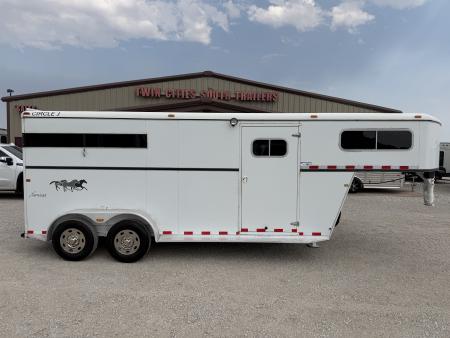 Used 2005 Circle J 2 Horse Gooseneck Horse Trailer