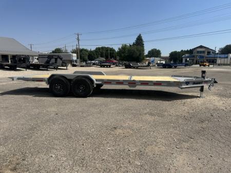 New 2027 Diamond C 22' Flatbed